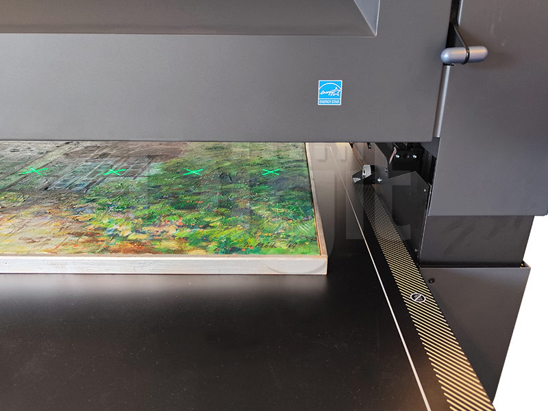 Contex HD Apeiron/42 color CCD art scanner with FADGI 4 star